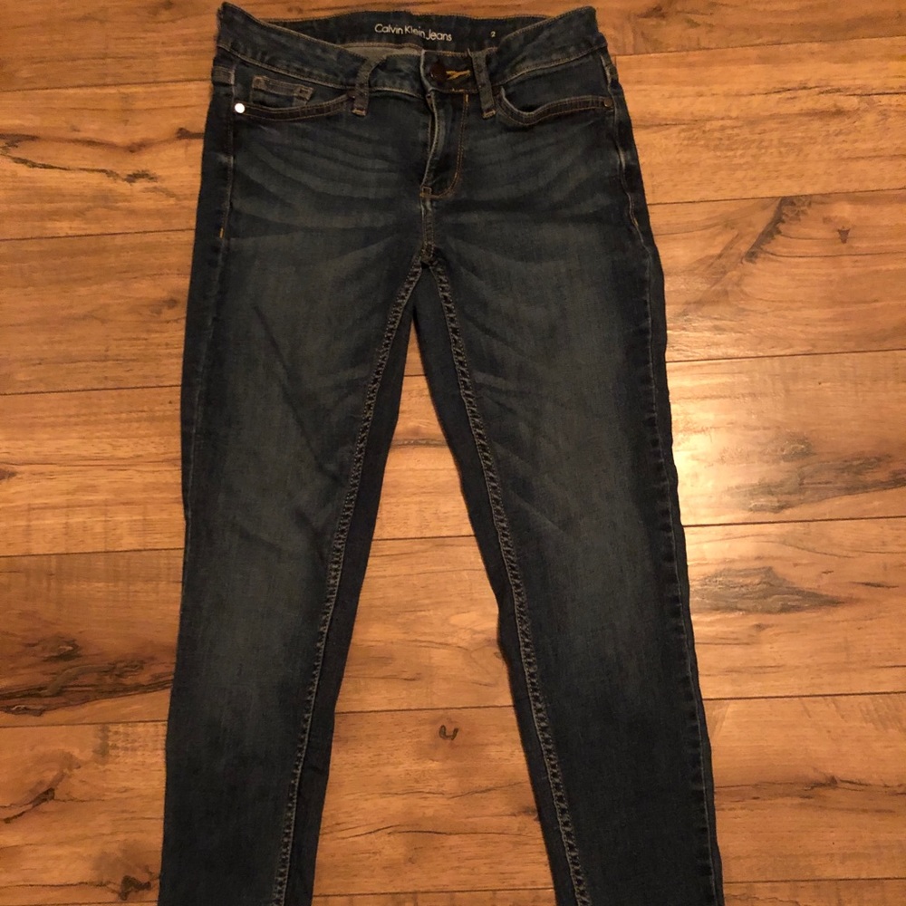 Calvin Klein jeans. Capri style.
